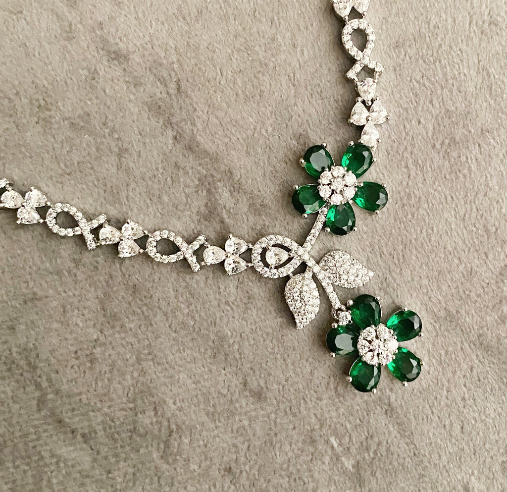 Emerald Lila diamond necklace set