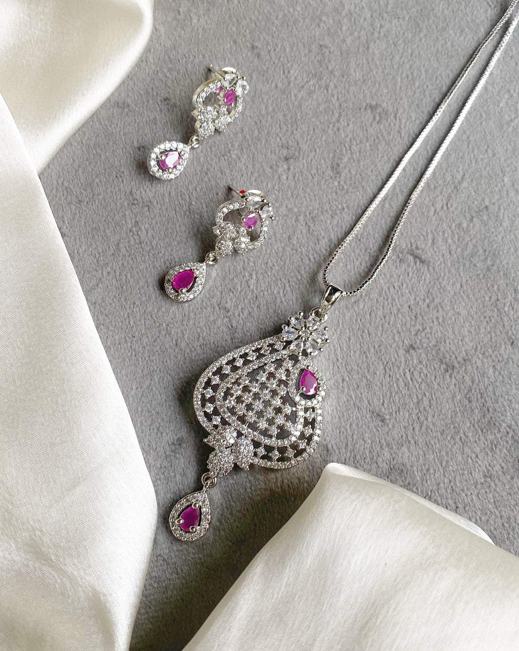 Alka rhodium Plated American diamond pendant set