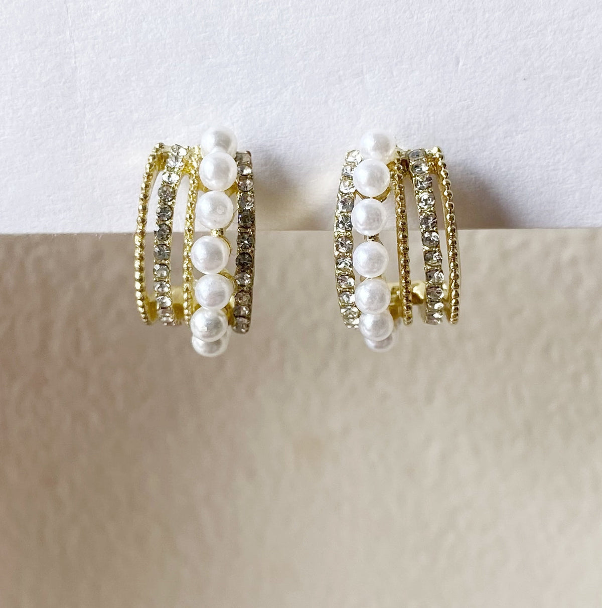 Peral hoops