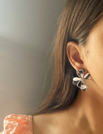 Silver Flower studs