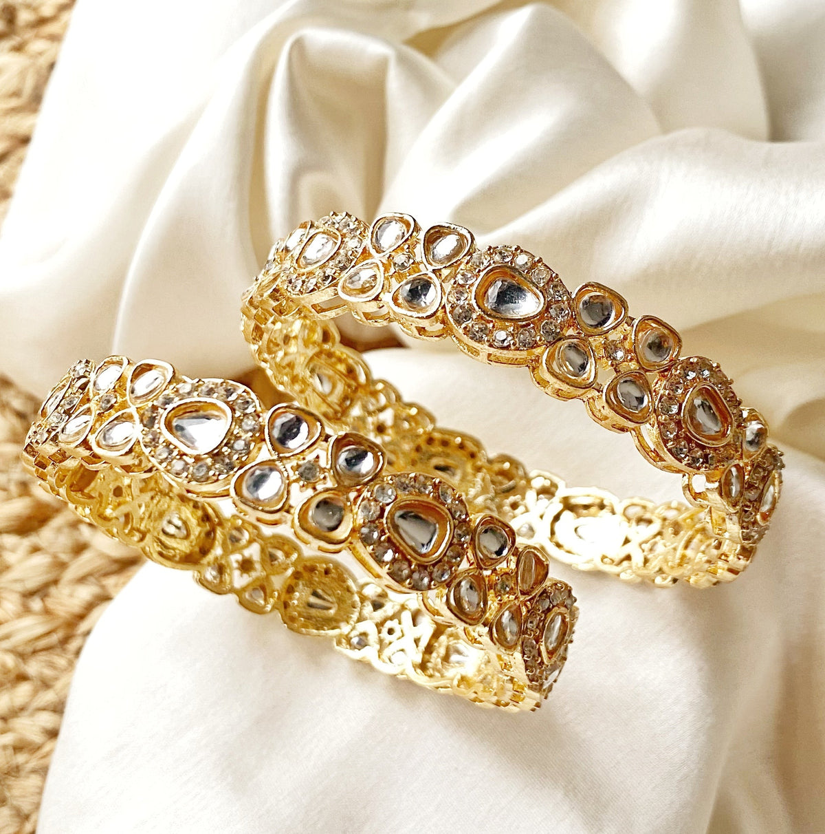 Riya Kundan bangles