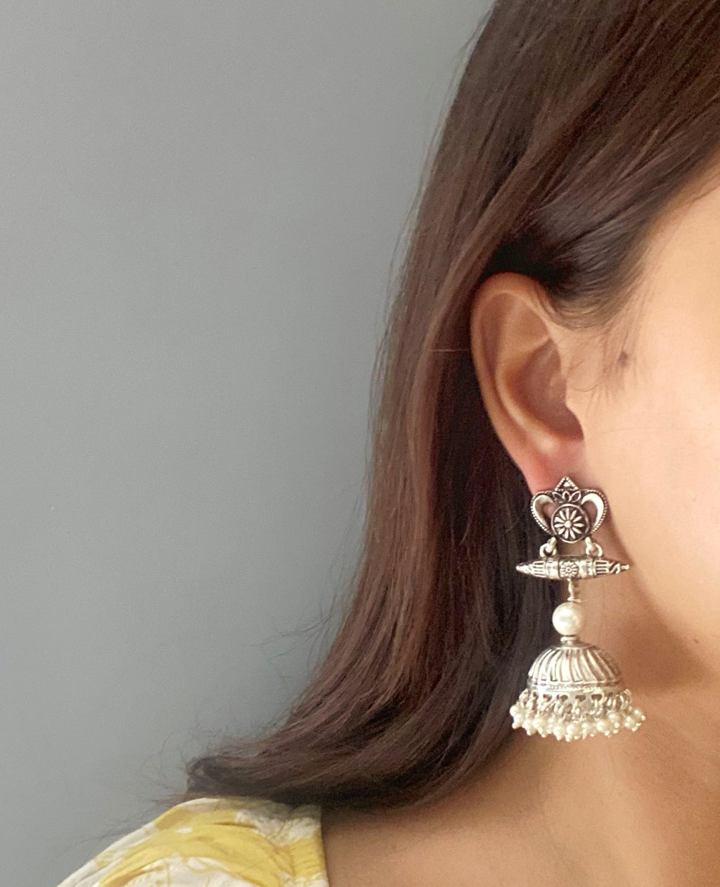 Piyali silver lookalike jhumki