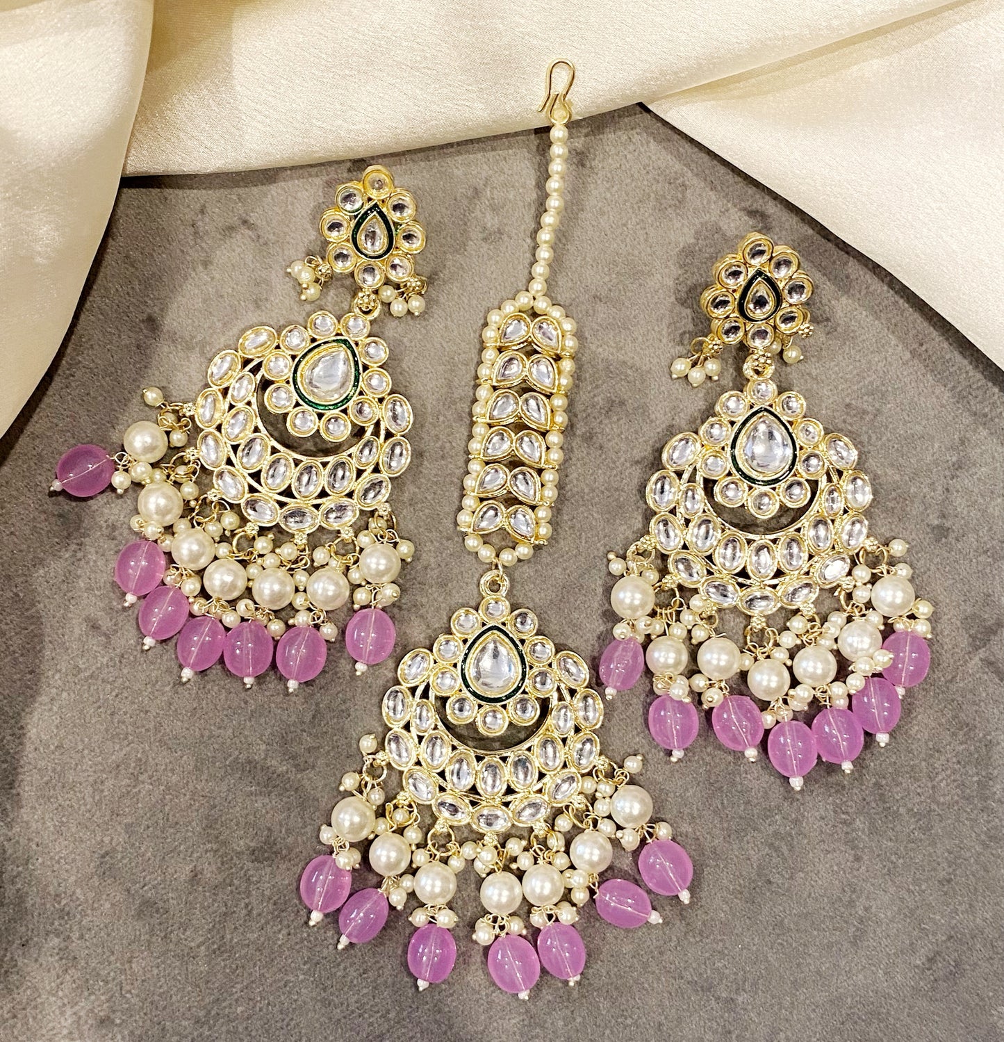 Sanaya Kundan Chandbali Earrings & Maangtika