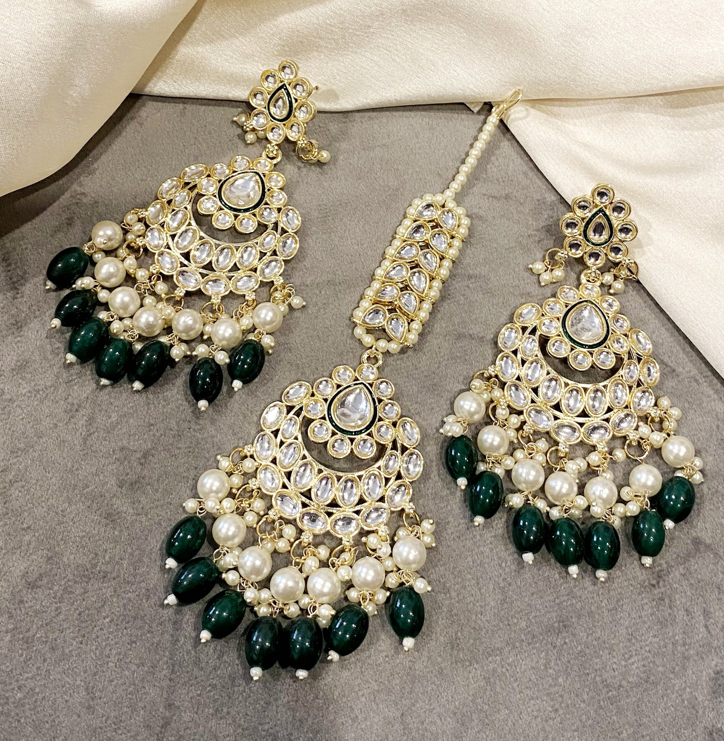Sanaya Kundan Chandbali Earrings & Maangtika