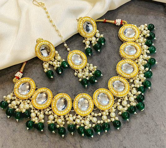 Green Rea Kundan Choker Necklace Set