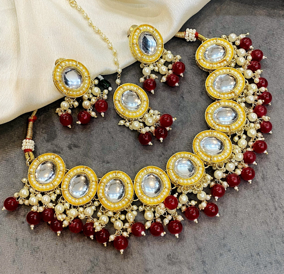 Maroon Rea Kundan Choker Necklace Set